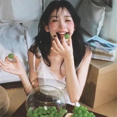 月球